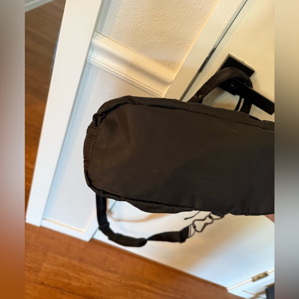 Lululemon Flow and Go Bag (Rare) - Picture 5 of 6